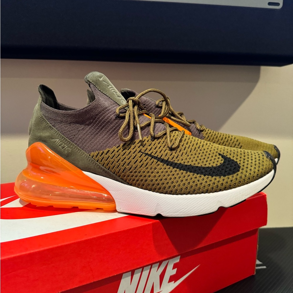 Nike Air Max 270 Flyknit ‘Olive Flak’ - Picture 4 of 4